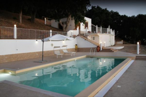 Гостиница  DAMMUSO private villa with infinity pool & seaview  Санто Стефано Ди Камастра